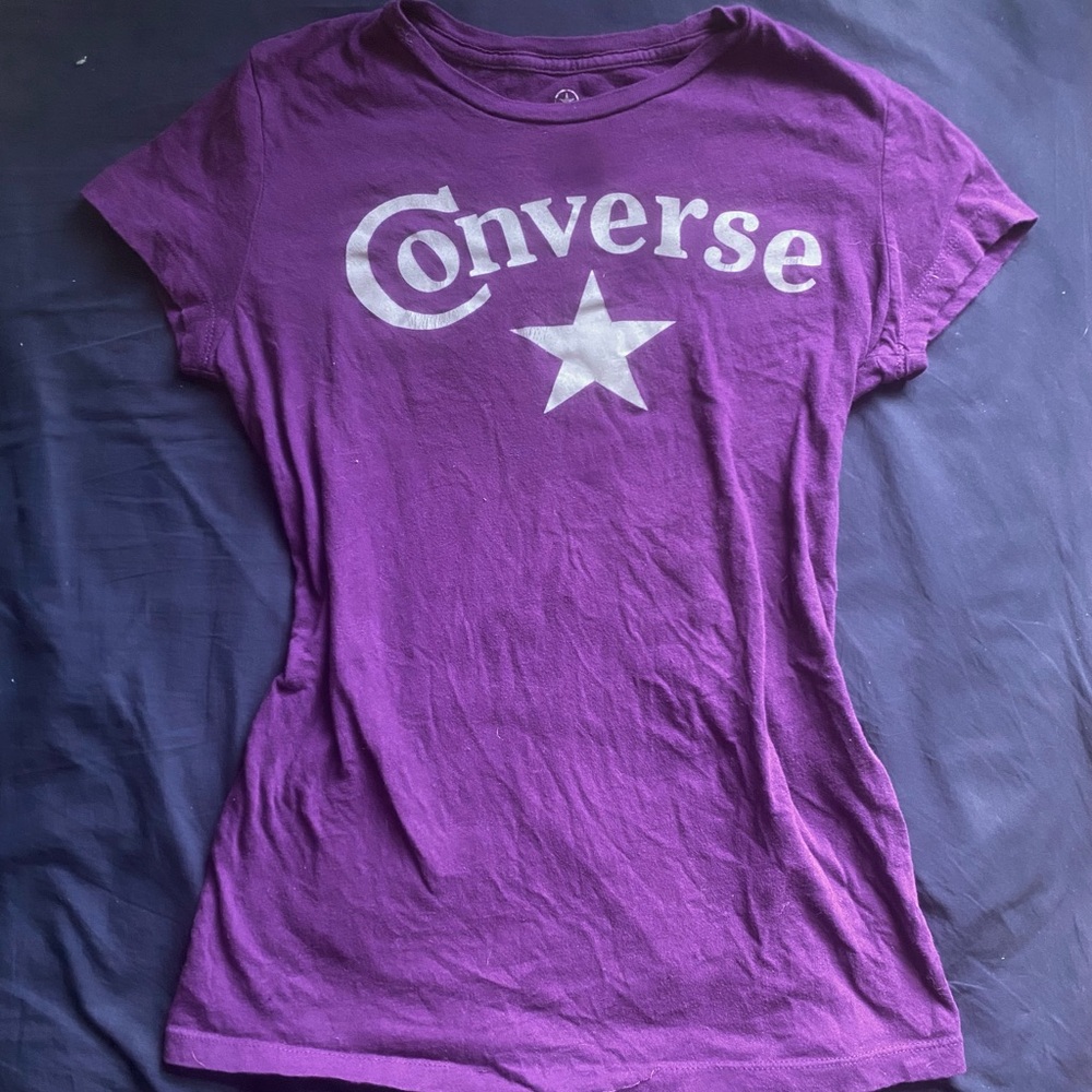 vintage y2k (2003-2007) converse tee in violet, comfy 100% cotton